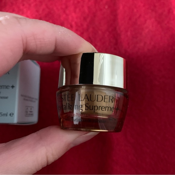 Estee lauder revitalizing supreme youth power creme trial size - Picture 3 of 14